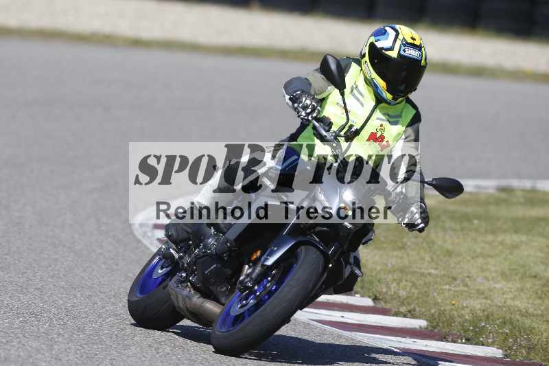 /01 02.04.2026 MAZ ADR/Gruppe gelb Gruppe gruen/unklar